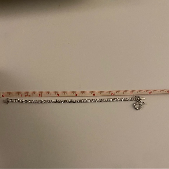 NWT Diamond accent Heart Pendant Bracelet - Picture 6 of 10
